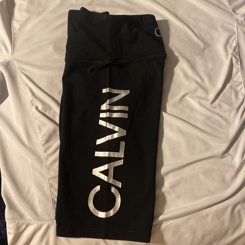 Clean wardrobe - Picture 2 of 4